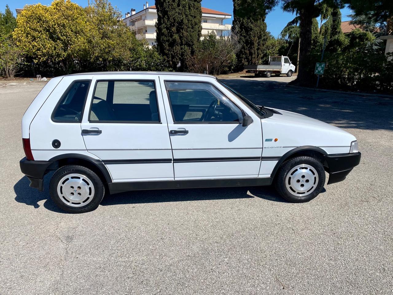 Fiat Uno 60 5 porte SX. SCIONERI