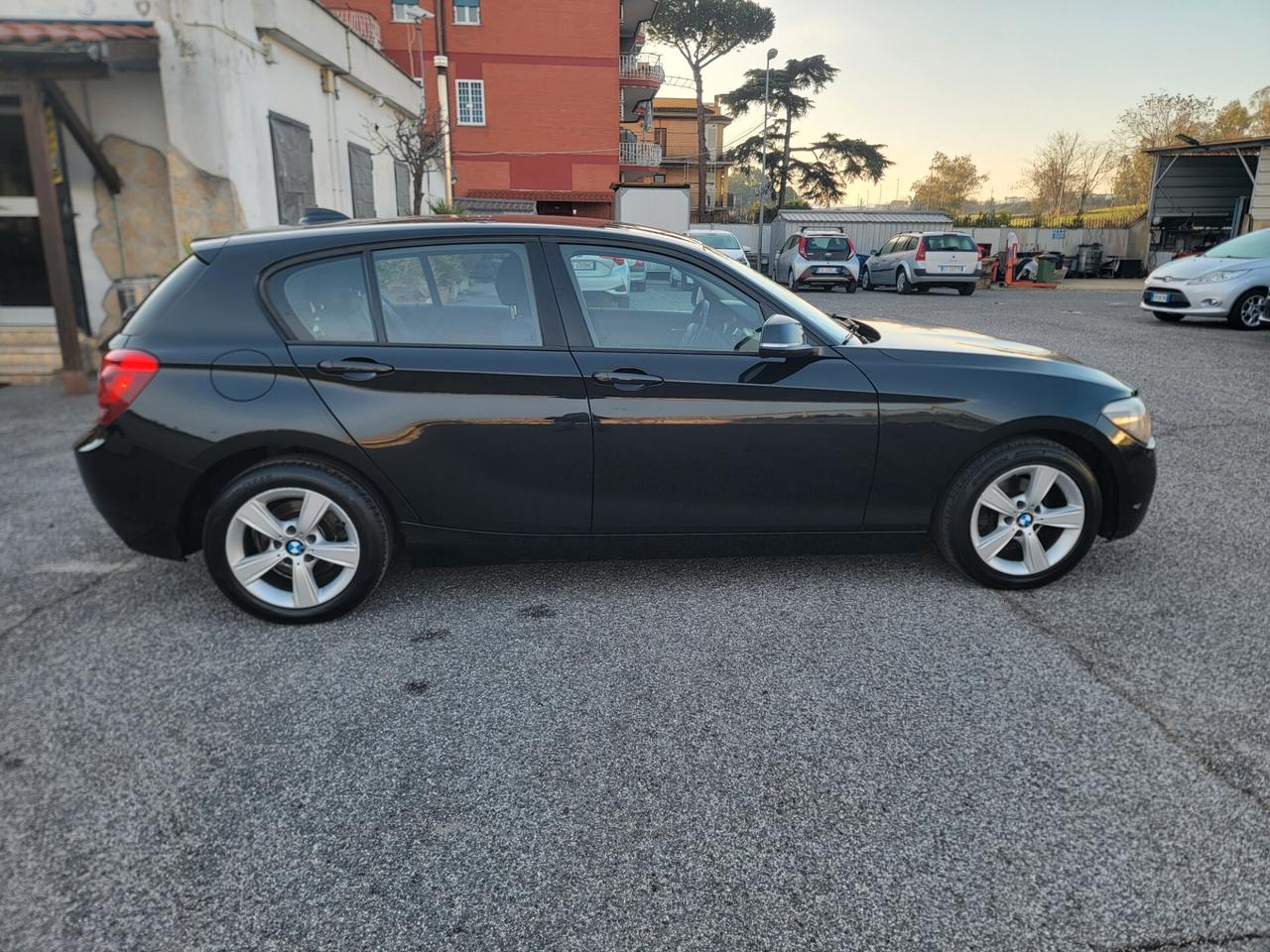 Bmw 118d cat 5 porte Attiva EURO 5 GARANZIA