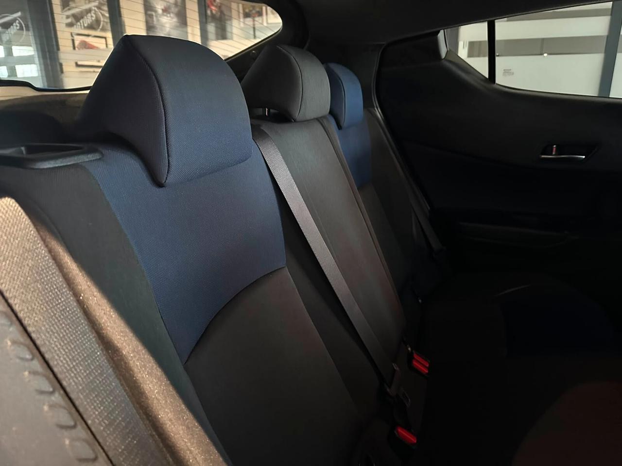 Toyota C-HR 1.8 Hybrid E-CVT Lounge
