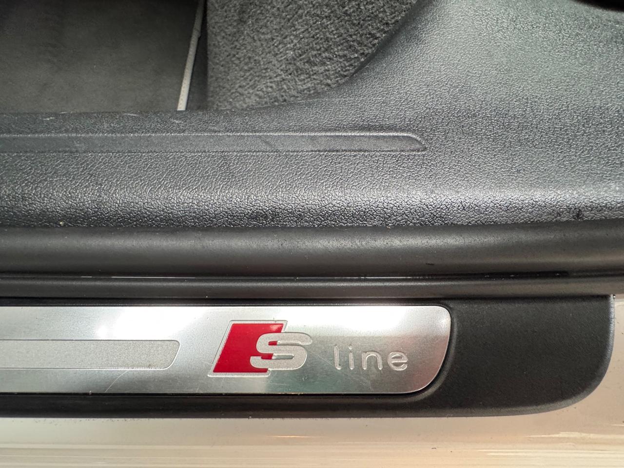 Audi A4 Avant 2.0 TDI 150 CV S-LINE TOTALE