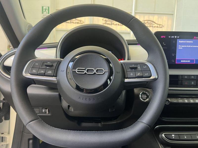 FIAT 600 600 1.2 hybrid 145cv TUA DA 229,00 EURO AL MESE