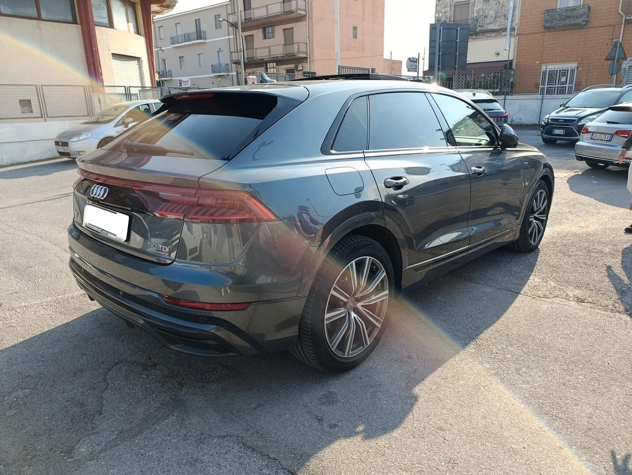 Audi Q8 50 TDI 286 CV quattro tiptronic Sport