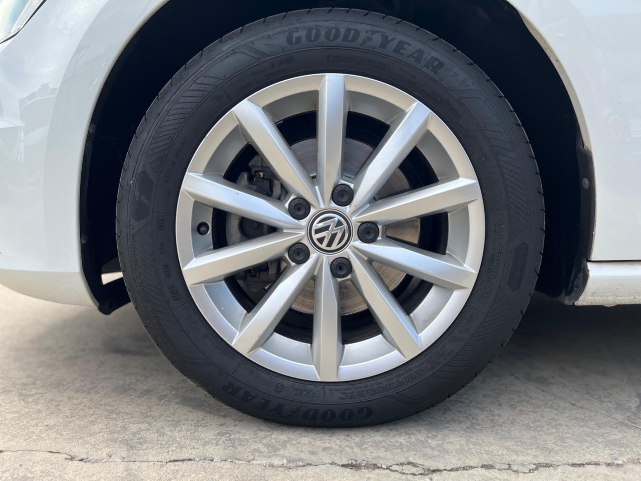 Volkswagen Golf 2.0 TDI 5p. Highline BlueMotion Technology