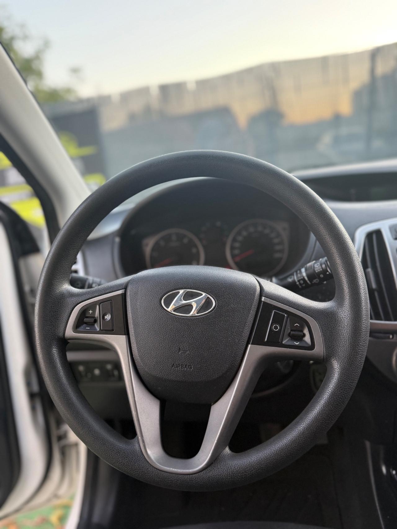 Hyundai I20 2013 1.1 DIESEL UNIPROPRIETARIO