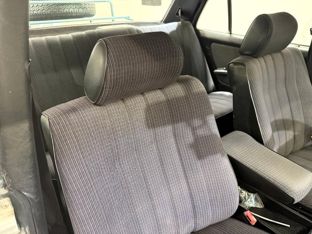 Mercedes Classe E - W123 Berlina 200