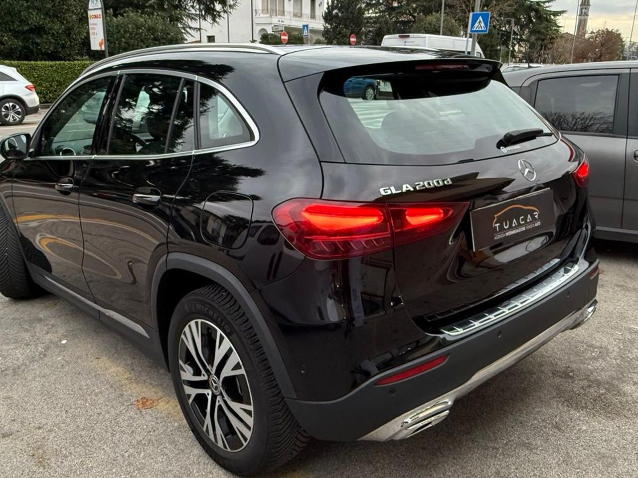 Mercedes-Benz GLA 200 Advanced GLA 200 D #8394