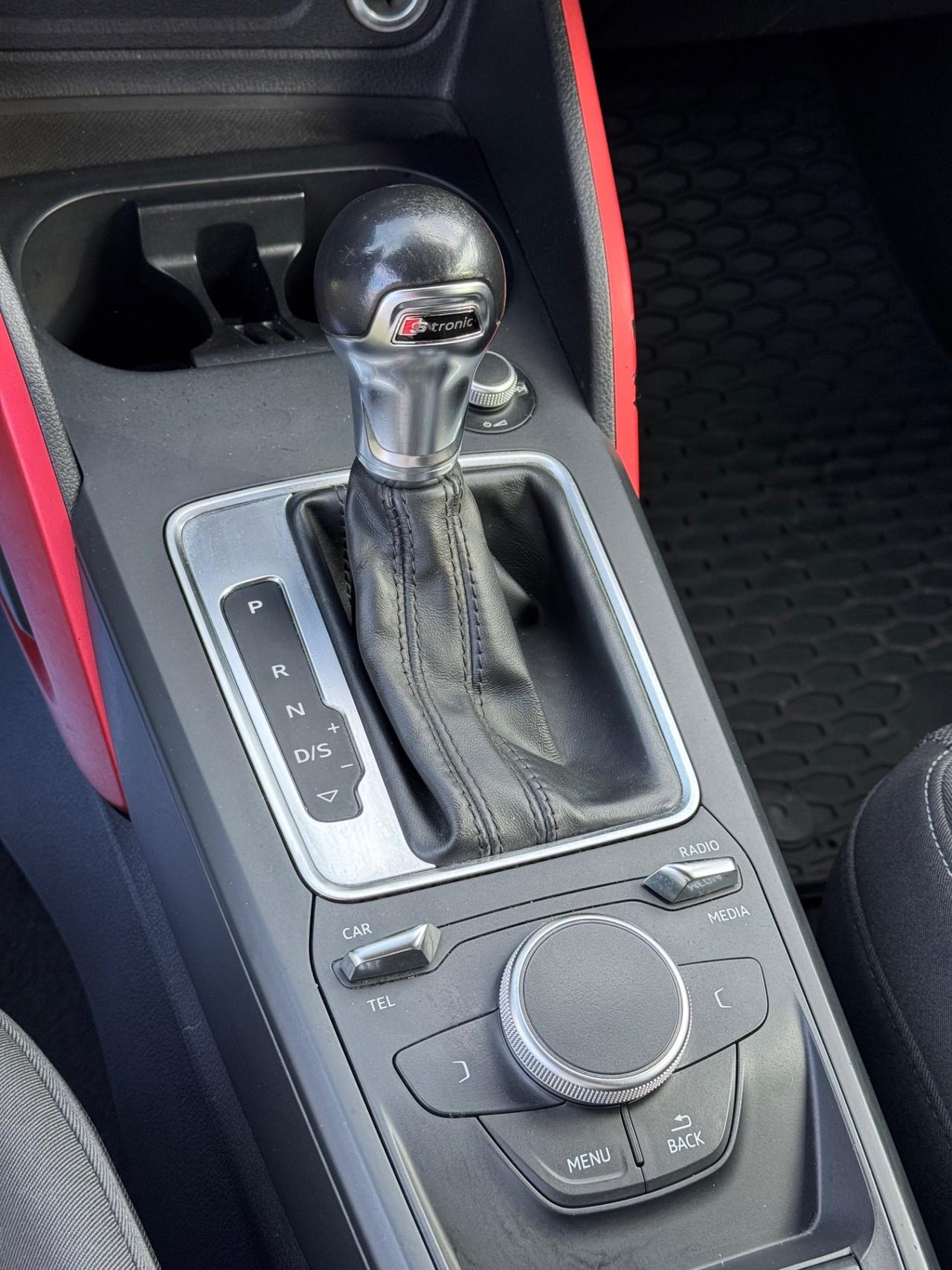 Audi Q2 1.6 TDI S tronic Business