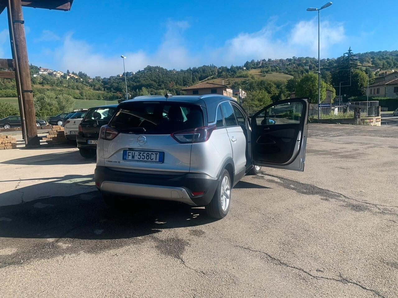 Opel Crossland cosmo benzina, full optional, unico proprietario, tutta tagliandata, 60000 km del 2019, bellissima, neo patentati