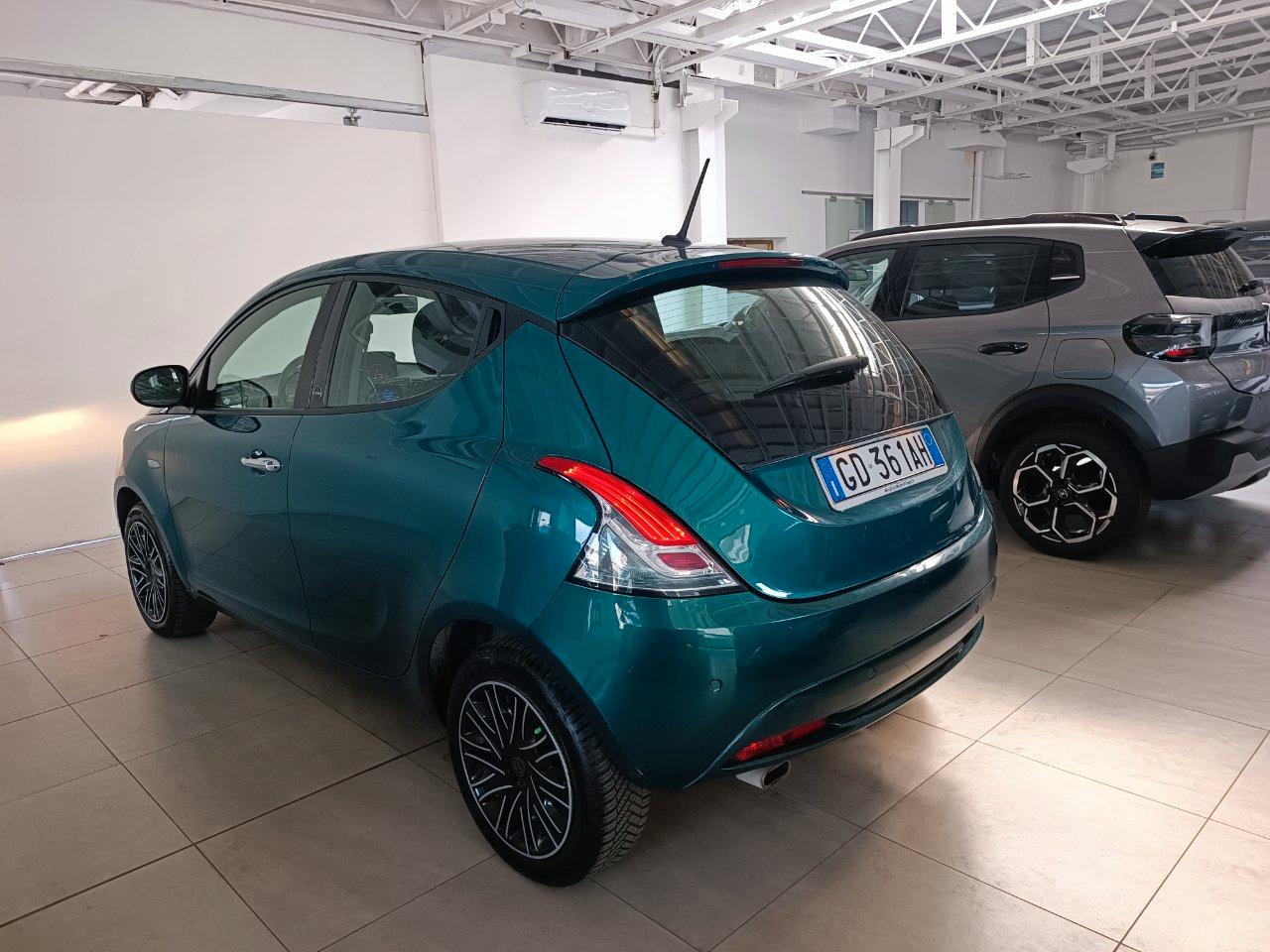 Lancia Ypsilon 5 Porte Ypsilon III 2015 1.0 firefly hybrid Gold s