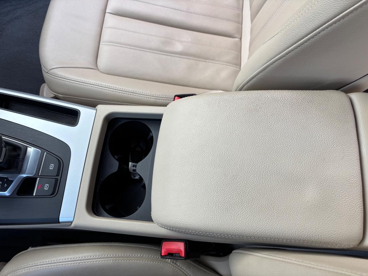 Audi Q5 40 TDI quattro S tronic Business