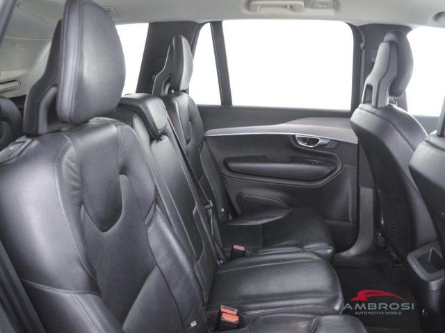 VOLVO XC90 D5 AWD Geartronic 7 posti Momentum - PER OPERATORI