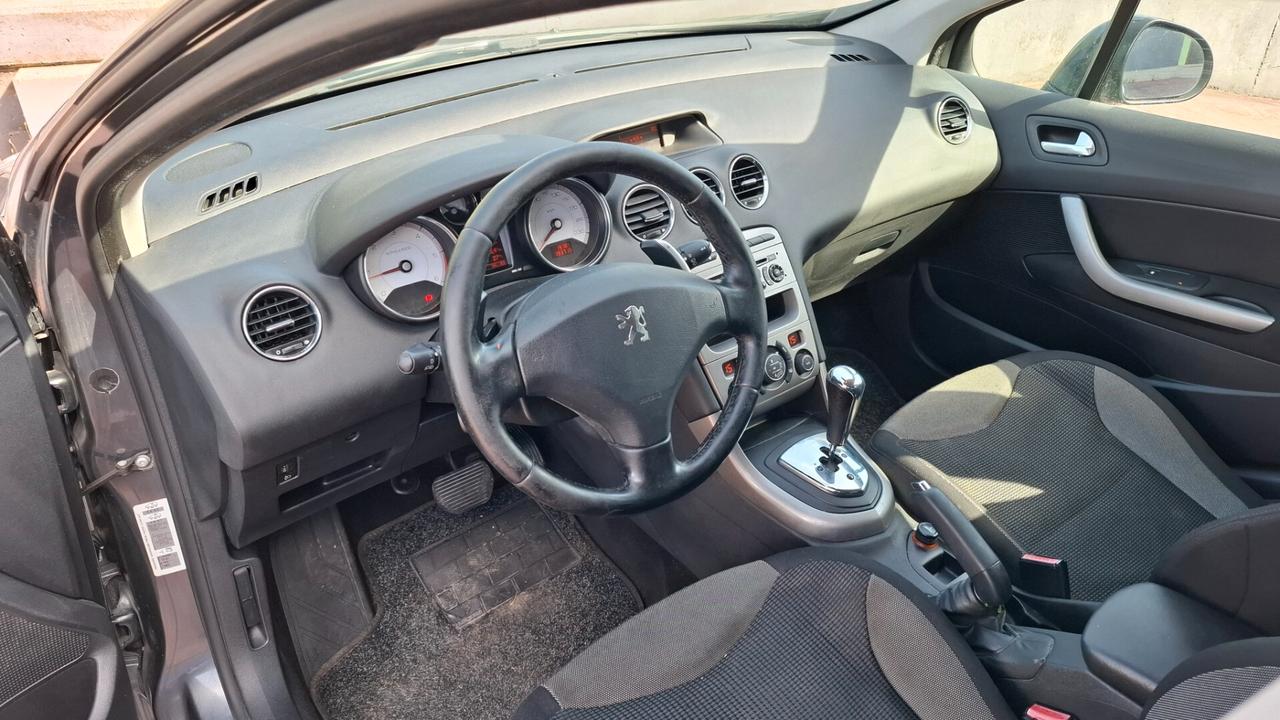 Peugeot 308 1.6 HDi 110CV 5p. 2-Tronic Premium-Automatica-Gancio Traino