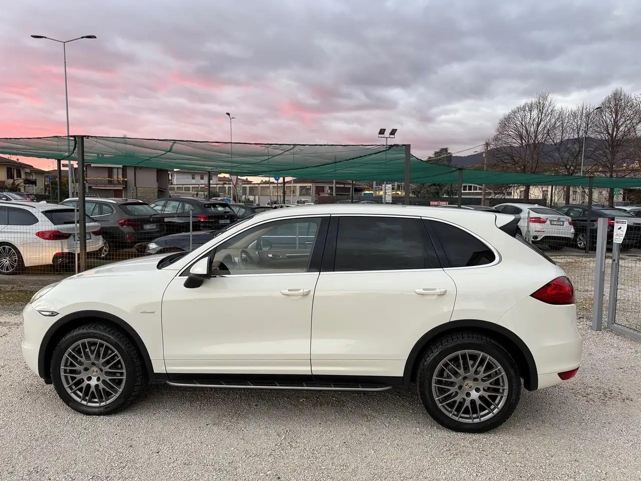 Porsche Cayenne 3.0 Diesel 245cv navi*led+pelle Euro5