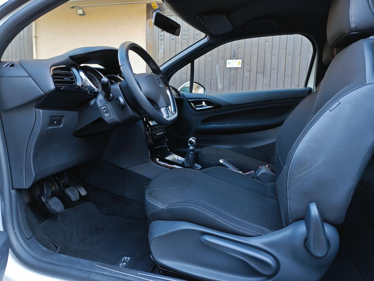 DS3 1.6 BENZINA 120cv SoChic / 97.000km