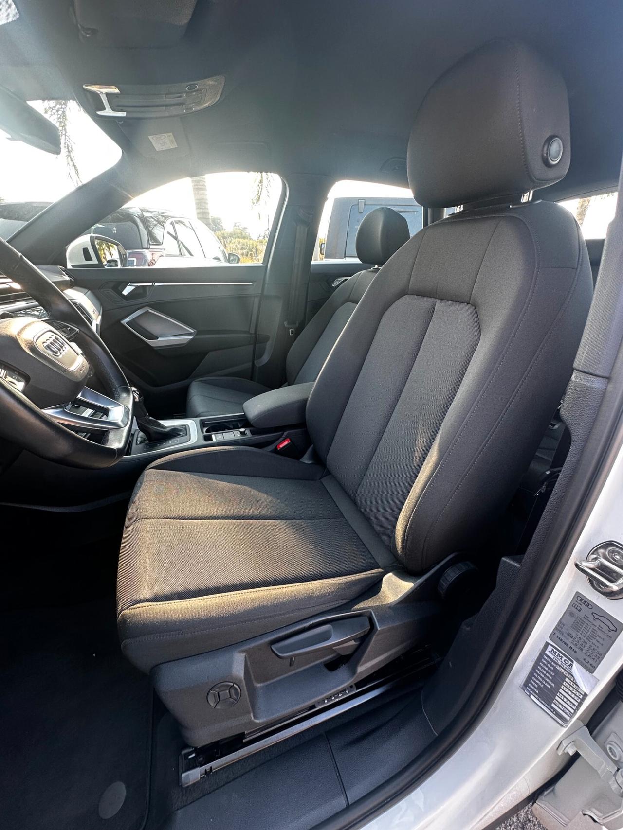 Audi Q3 35 TFSI Business Advanced