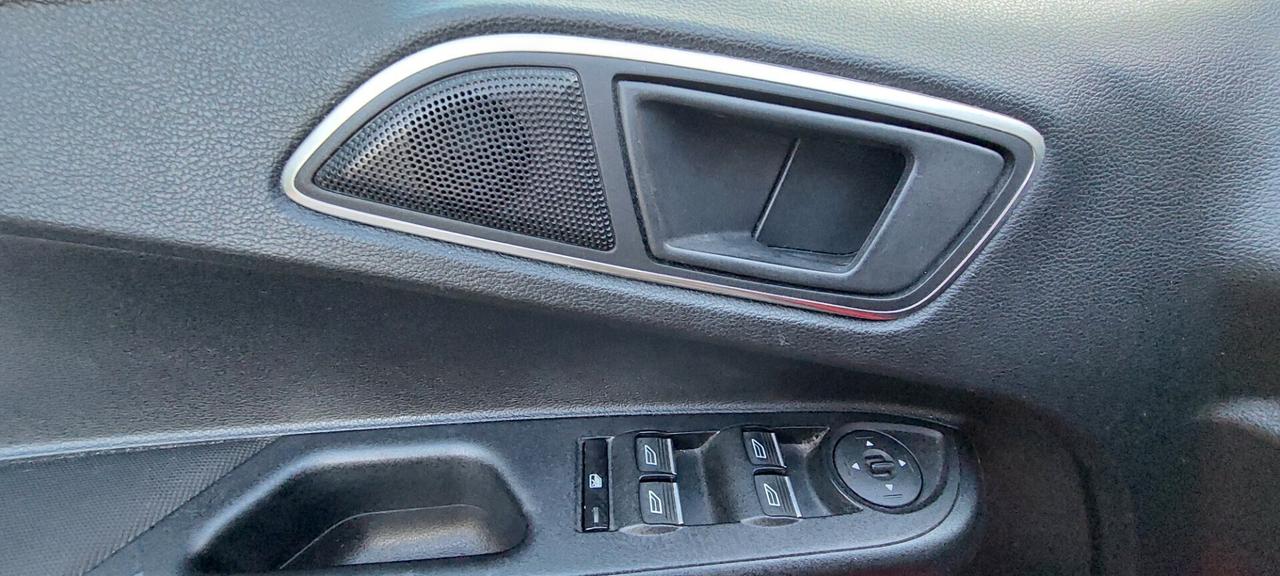 FORD B-MAX TITANIUM 1,5 DIESEL 75 CV X NEOPATENTATI TELEFONO CRUISE CONTROL IMPECCABILE