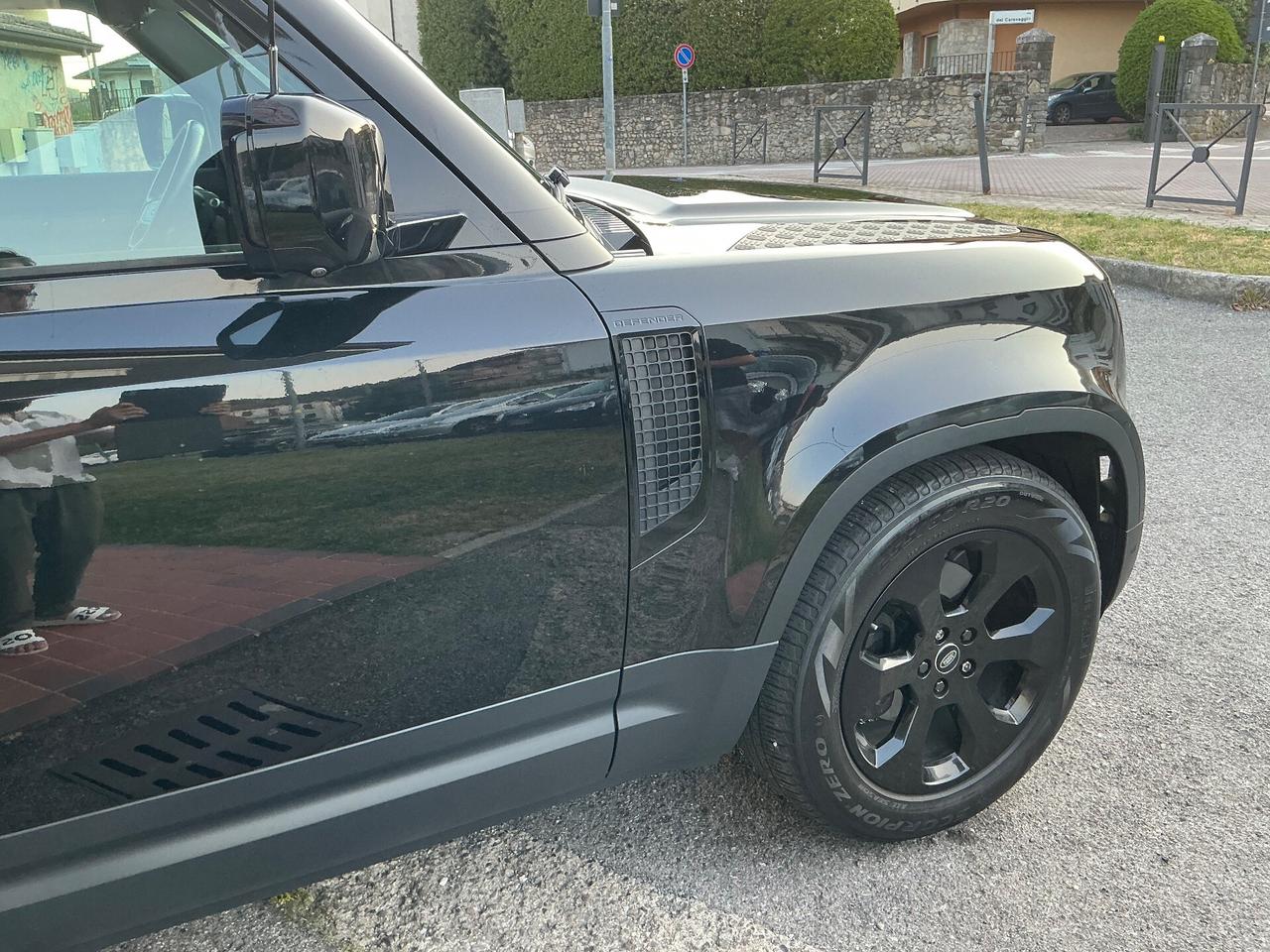 Land Rover Defender 110 2.0 SD4 240CV AWD Auto SE