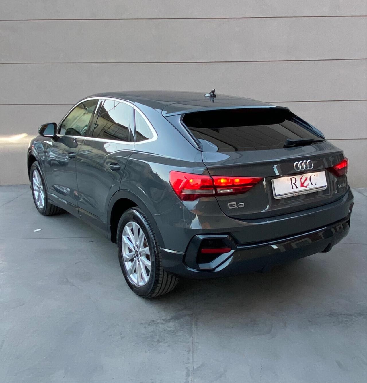 Audi Q3 Sport back 2.0 Diesel