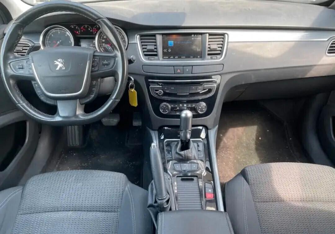 Peugeot 508 BlueHDi 120 EAT6 S&S SW Allure