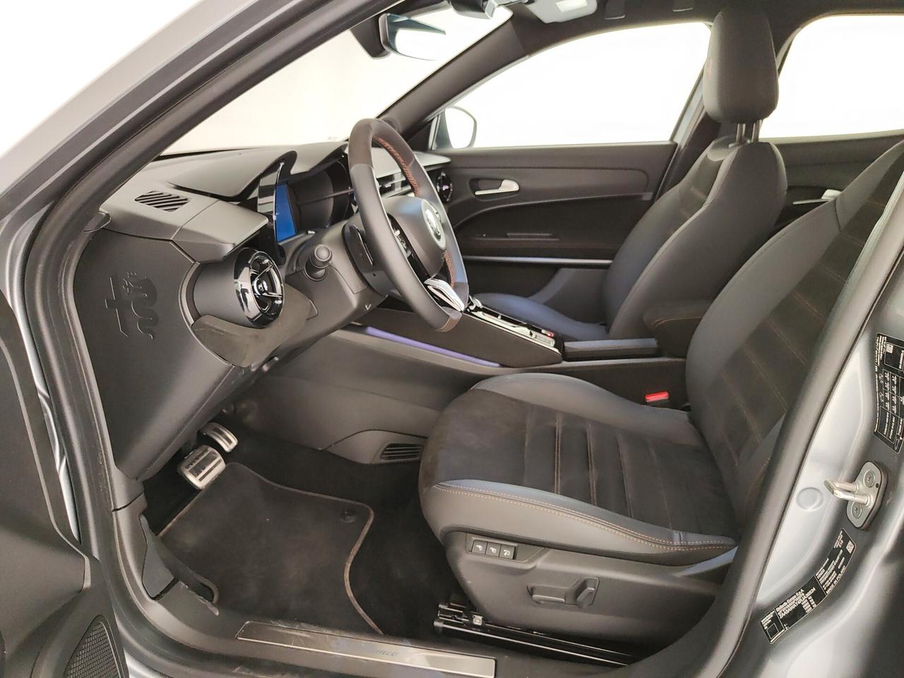 Alfa Romeo Junior 1.2 145 CV Hybrid eDCT6 Q4 Intensa