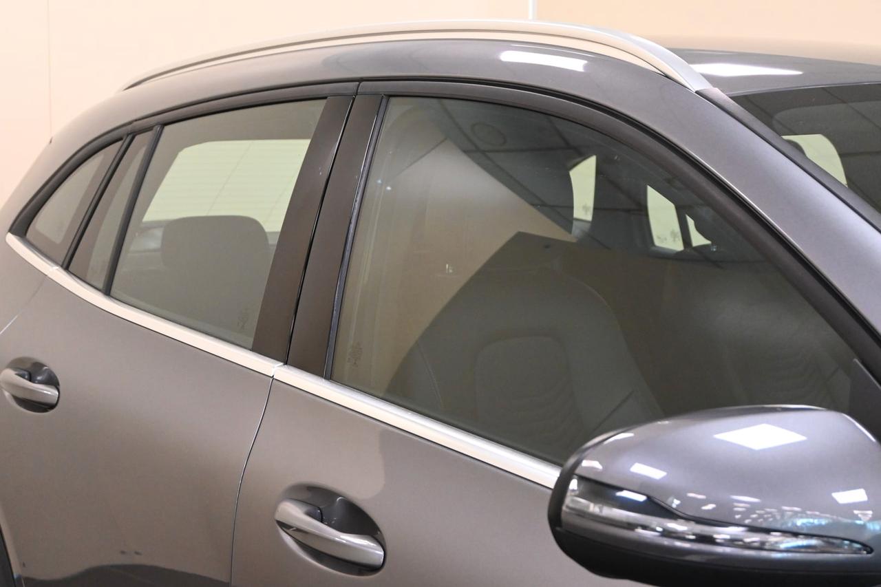 MERCEDES GLA (H247) GLA 250 e hybrid E...