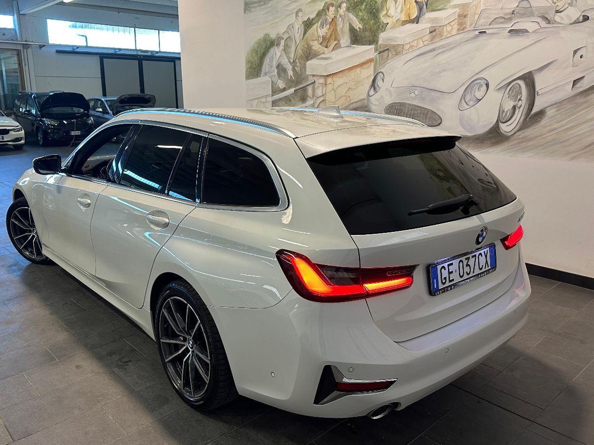 BMW 320d Touring MHEV 48V Luxury - TUTTI TAGLIANDI BMW - RETRO-CAMERA - HEAD UP - FULL