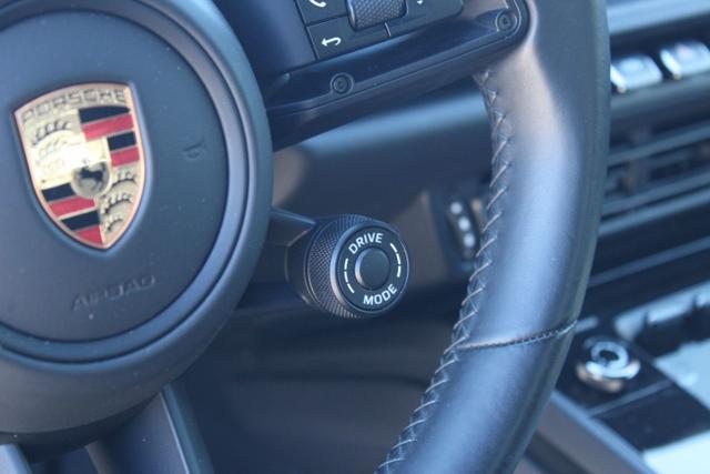 PORSCHE 911 Carrera GTS Cabriolet