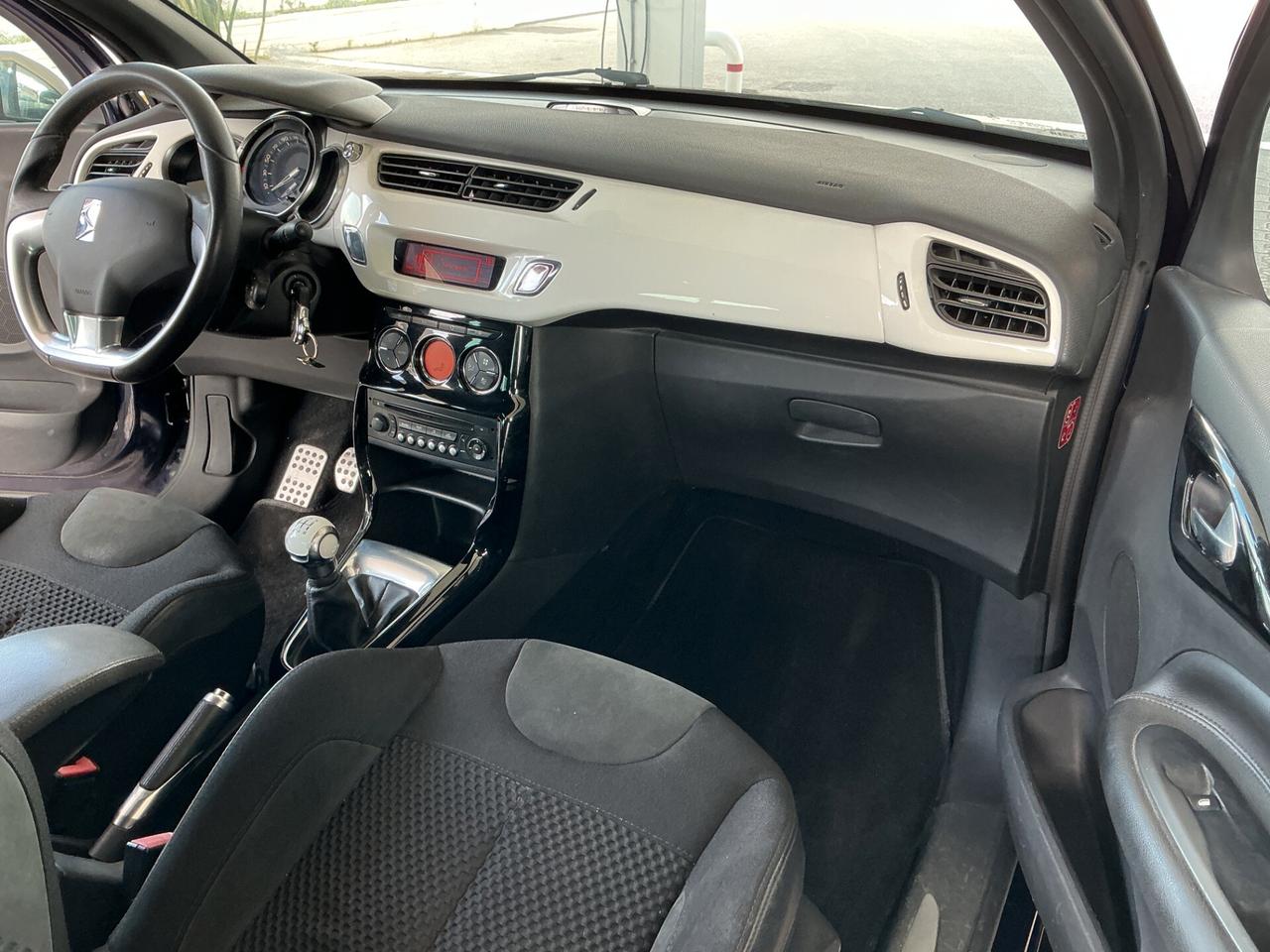 ds3 BlueHDi 100 S&S Sport Chic