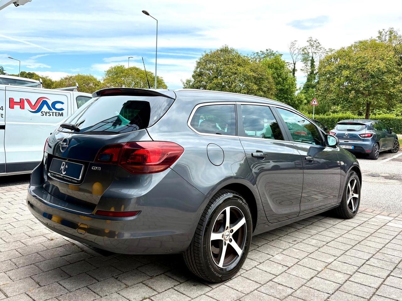 Opel Astra 1.7 CDTI 125CV Sports Tourer Cosmo