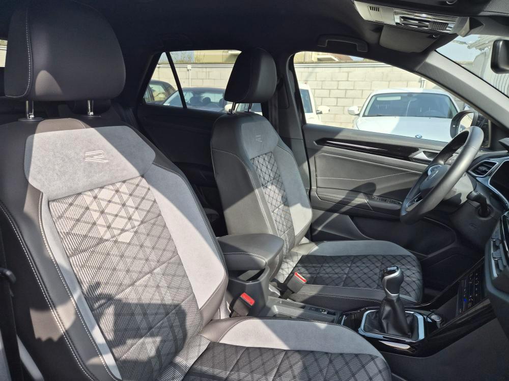 Volkswagen T-Roc 1.0 tsi R-Line 110cv