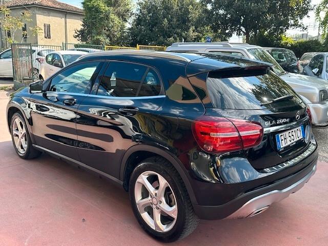 Mercedes-benz GLA 200 d Automatic Premium
