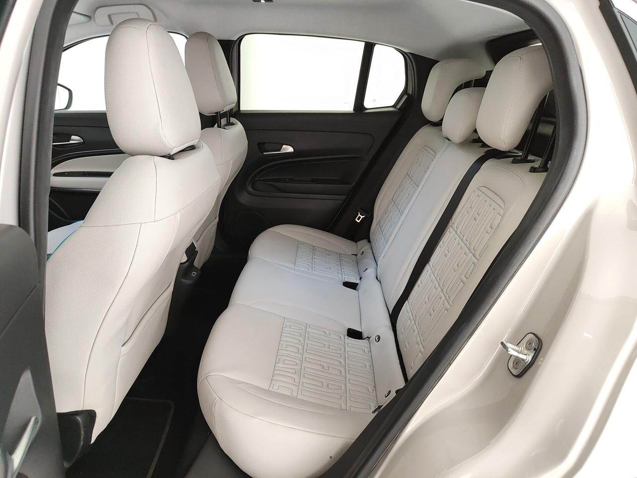 Fiat 600 Hybrid 136 CV DCT MHEV La Prima