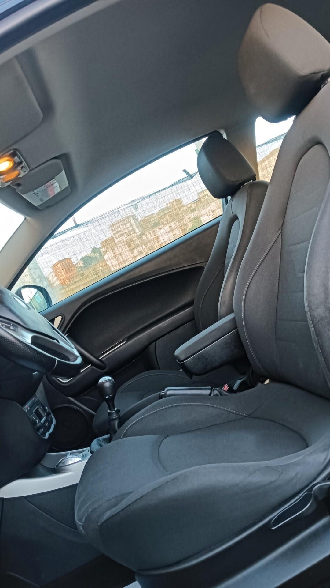 Alfa Romeo MiTo 1,3 JTDm 85cv Sport !Full Optional!