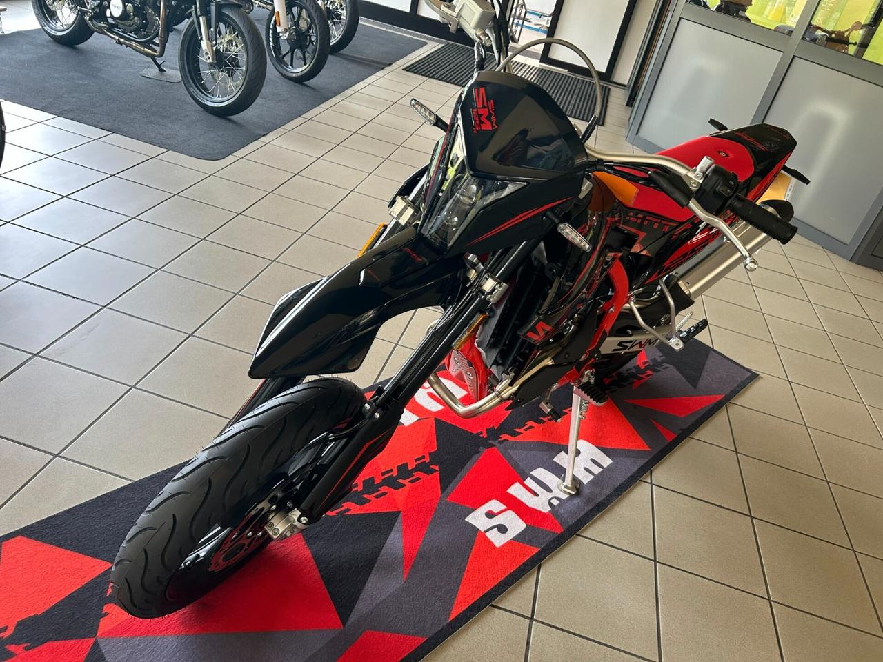 motard SM125 r 4tempi PREZZO PROMO FINO AL 30-04-2026