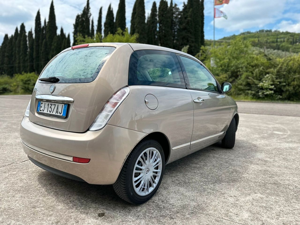 Lancia Ypsilon 1.4 Diva Ecochic GPL NEOPATENTATI