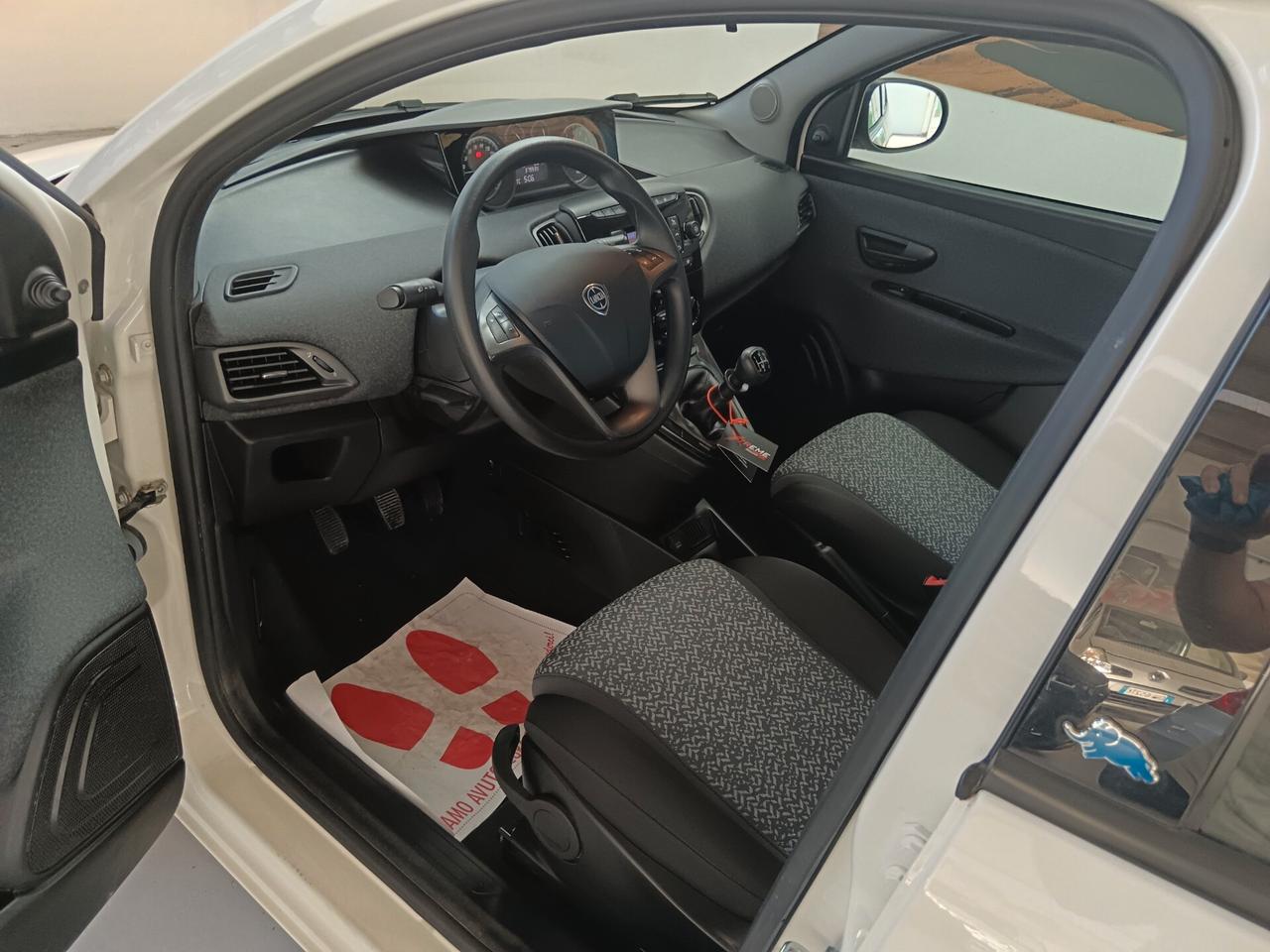Lancia Ypsilon 1.2 69 CV 5 porte S&S Elefantino Blu