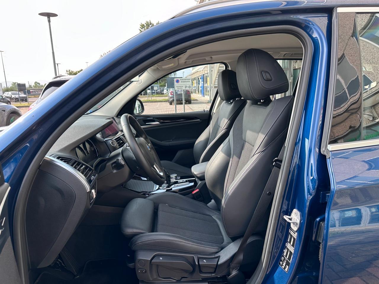 BMW X3 xDrive20d xLine AUTOMATICA! FULL LED! NAVI CARPLAY
