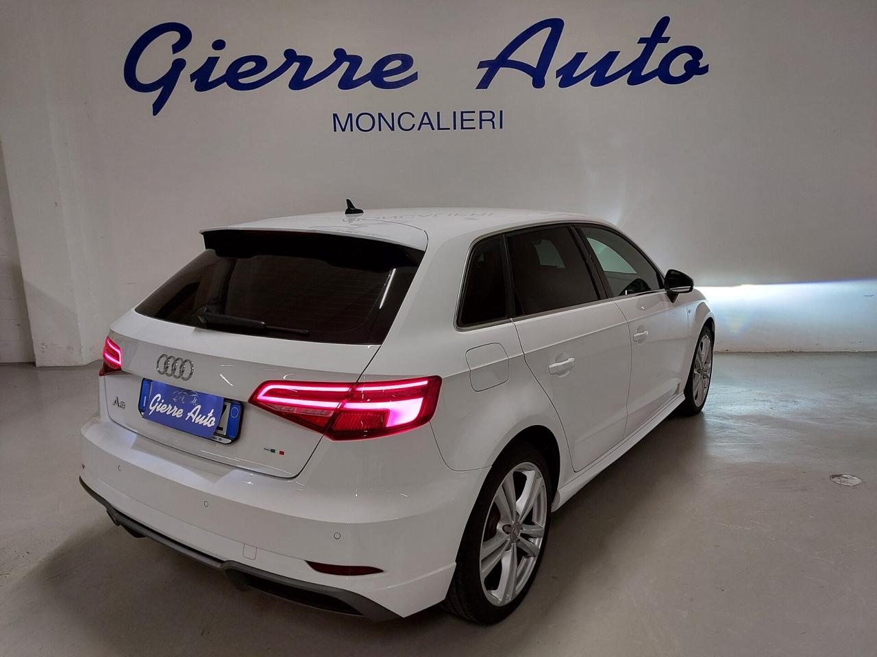 AUDI A3 3ª serie A3 SPB 30 TDI Admired