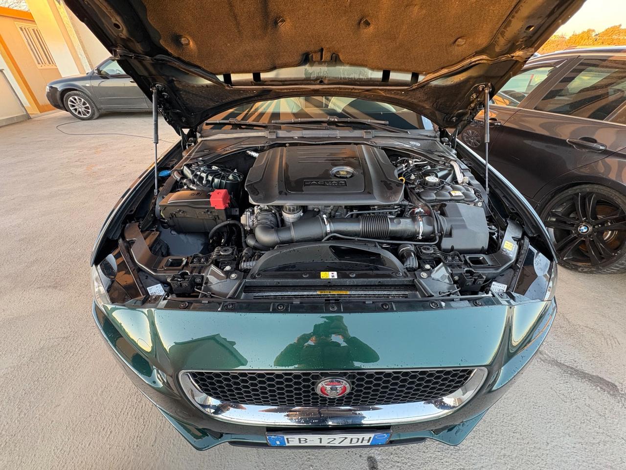 Jaguar XE 2.0 D Turbo aut. Portfolio