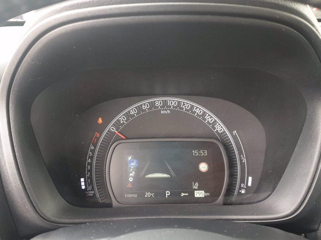 TOYOTA Aygo x 1.0 active 72cv s-cvt del 2022