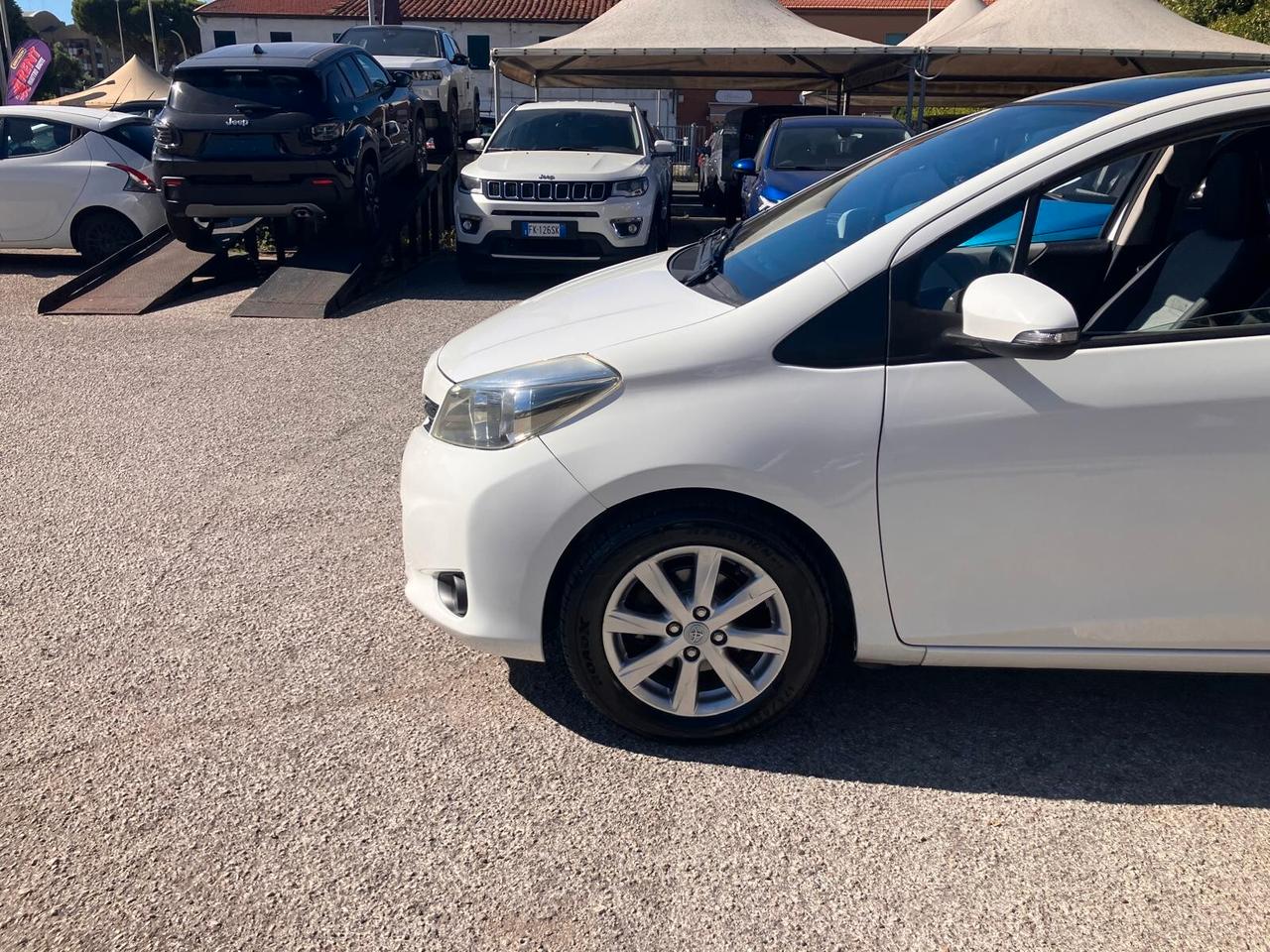 TOYOTA YARIS 1.3 100cv 5 Porte Lounge