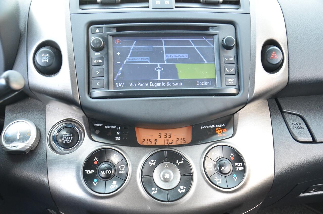 Toyota RAV 4 RAV4 2.2 D-4D 150 CV Lounge