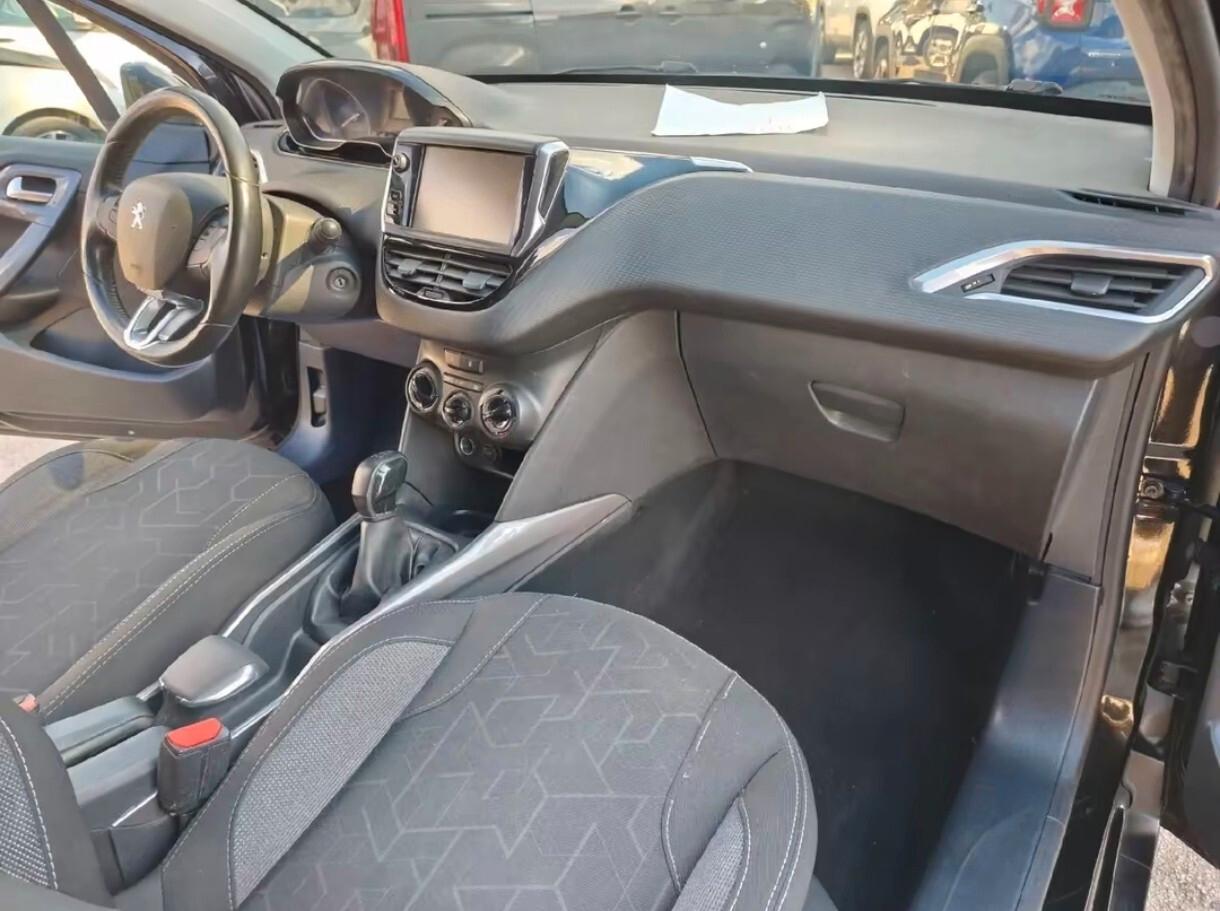 Peugeot 2008 1.6 BlueHDi 100 CV Allure