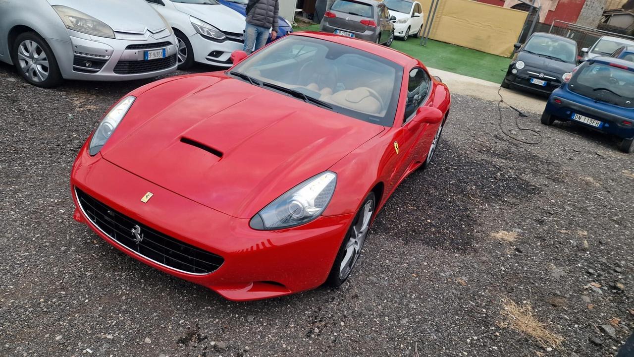 Ferrari California DCT 2014