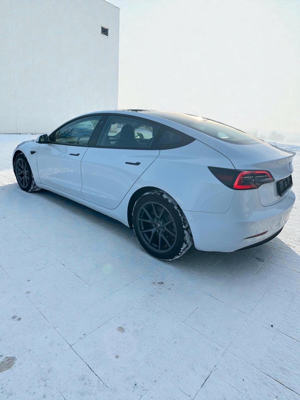 Tesla Model 3 Long Range Dual Motor AWD