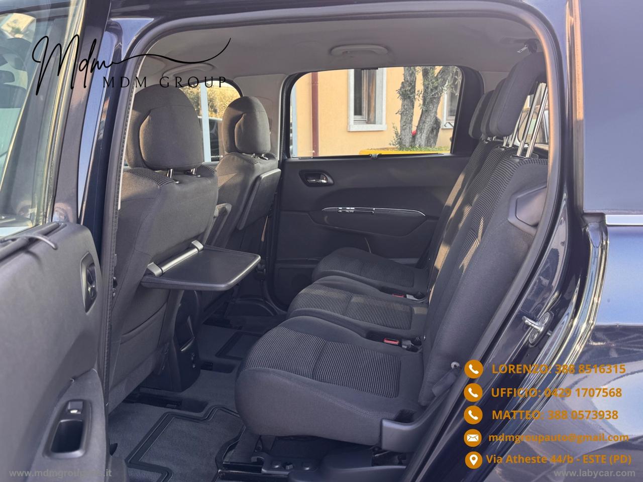 PEUGEOT 5008 1.6 HDi 115 CV Business