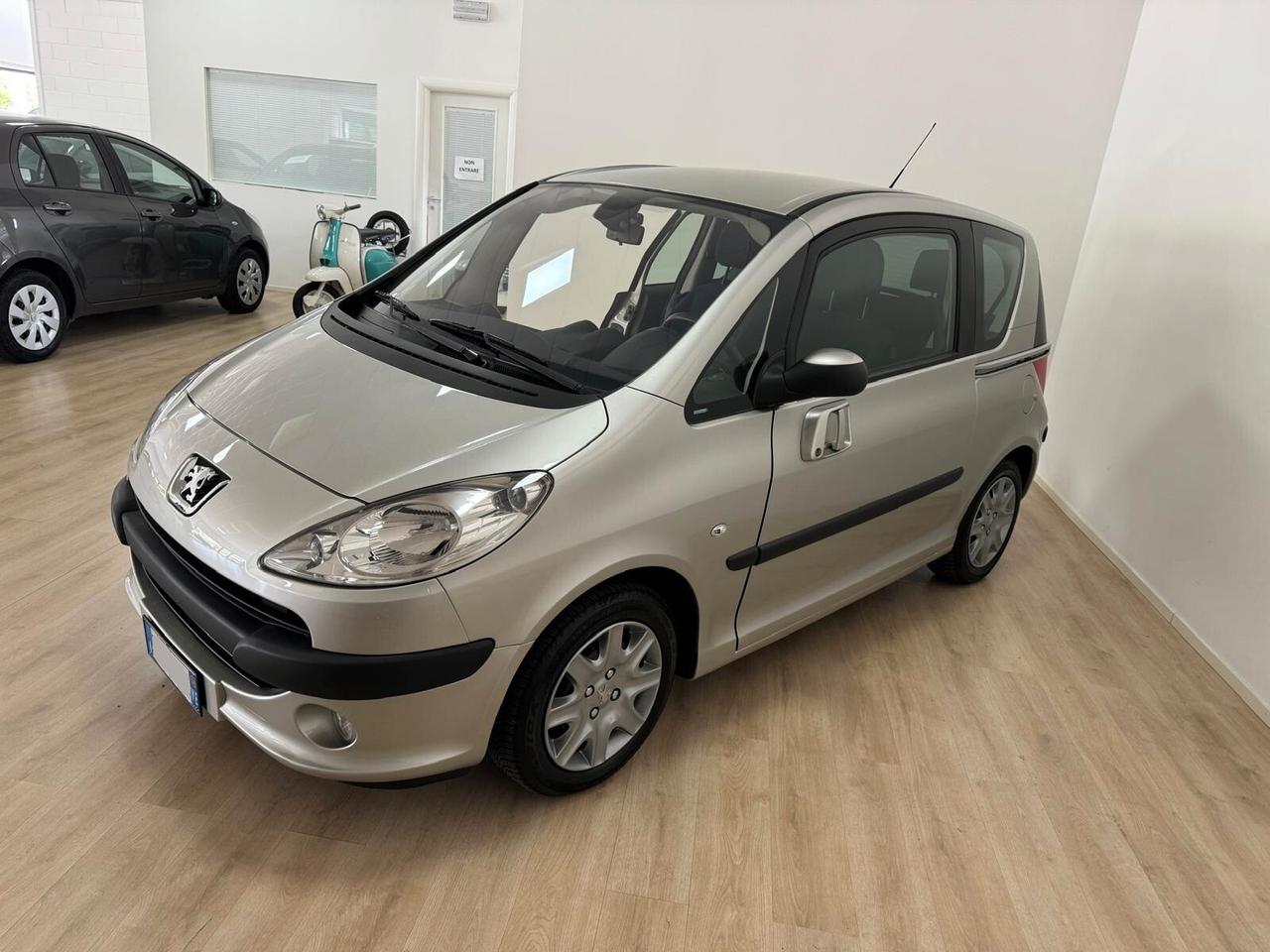 Peugeot 1007 1.4 Sporty 2Tronic