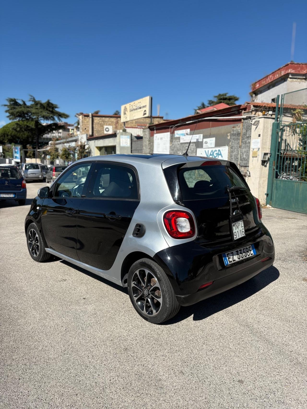 Smart Forfour 1.0 Full Optional 70cv GPL