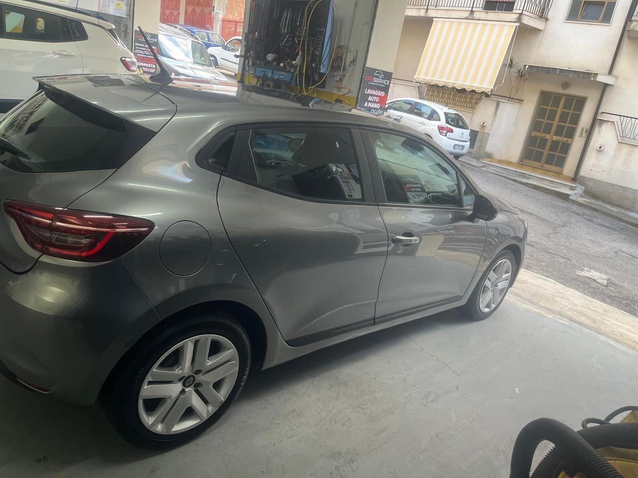 Renault Clio1.0 TCe 90 CV Techno - 12 MESI DI GARANZIA -