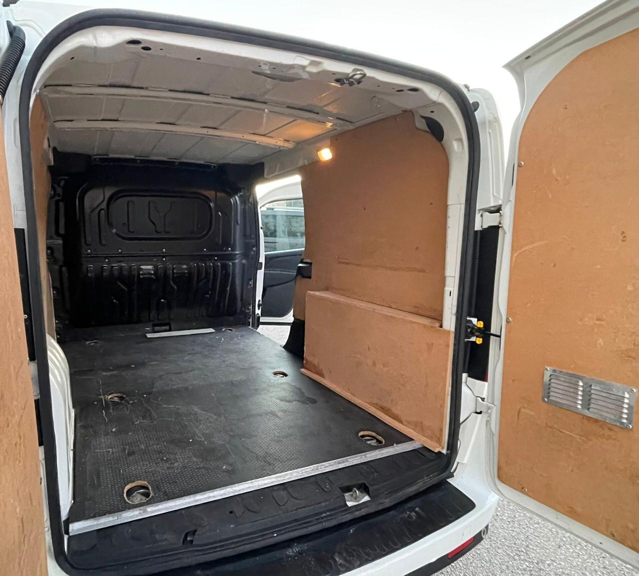 Fiat Doblo Cargo Maxi 1.6 MJ 105 CV